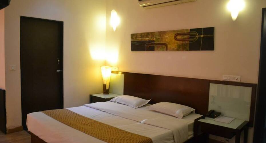 Signature Boutique Hotel, Indore 5